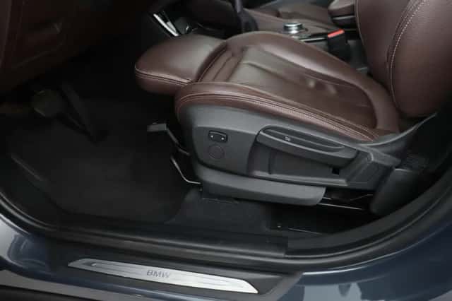 BMW X1 (2016) thumbnail 5
