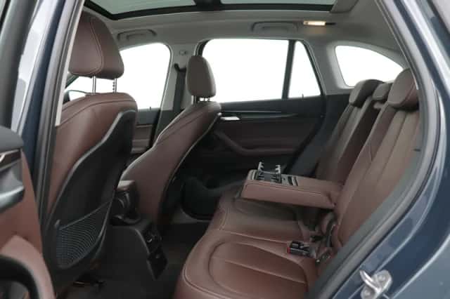 BMW X1 (2016) thumbnail 42