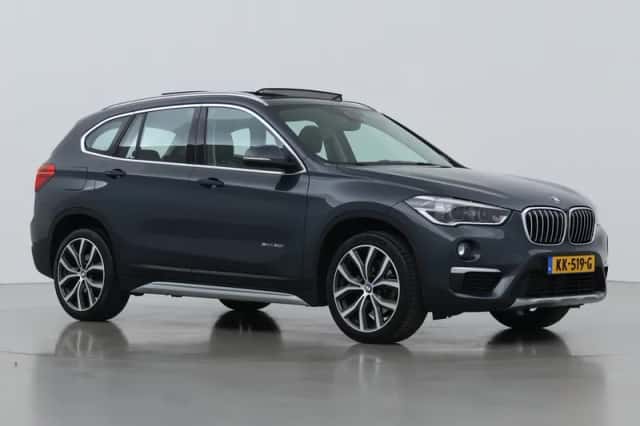 BMW X1 (2016) thumbnail 52