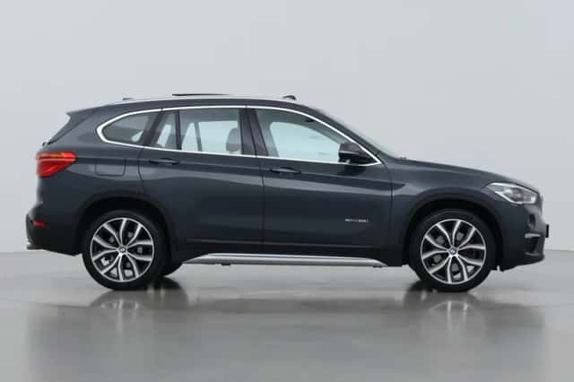 BMW X1 (2016) thumbnail 10