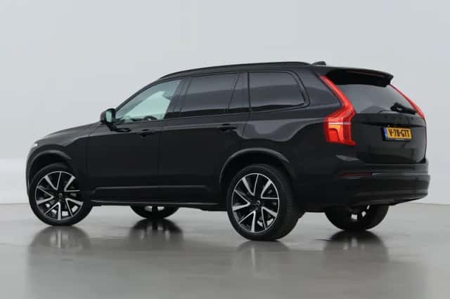 Volvo XC90 (2022) thumbnail 2