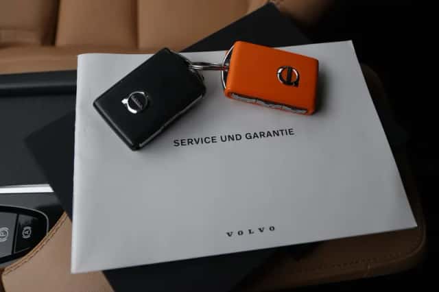 Volvo XC90 (2022) thumbnail 18