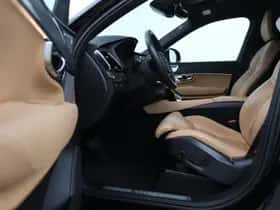 Volvo XC90 (2022) thumbnail 3