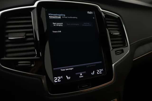 Volvo XC90 (2022) thumbnail 29