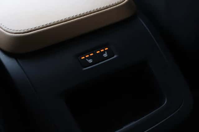 Volvo XC90 (2022) thumbnail 47
