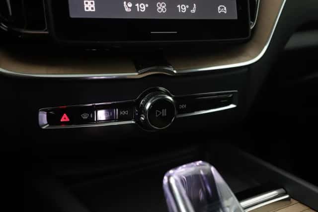 Volvo XC60 (2026) thumbnail 39