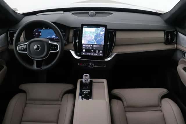 Volvo XC90 (2026) thumbnail 4