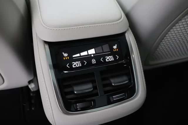 Volvo XC90 (2026) thumbnail 54