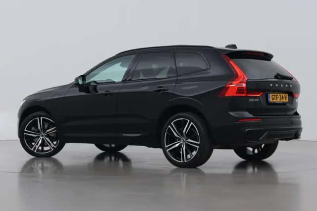 Volvo XC60 (2024) thumbnail 2
