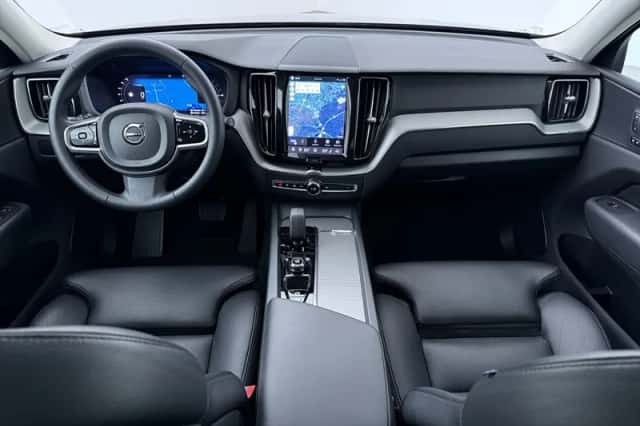 Volvo XC60 (2024) thumbnail 4