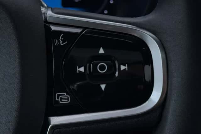 Volvo XC60 (2024) thumbnail 37