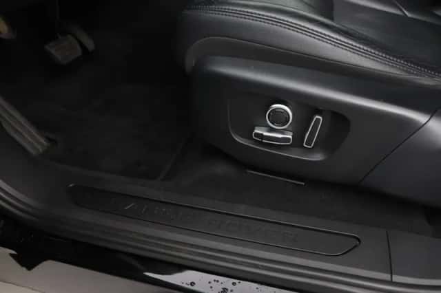 Land Rover Range Rover Evoque (2022) thumbnail 44