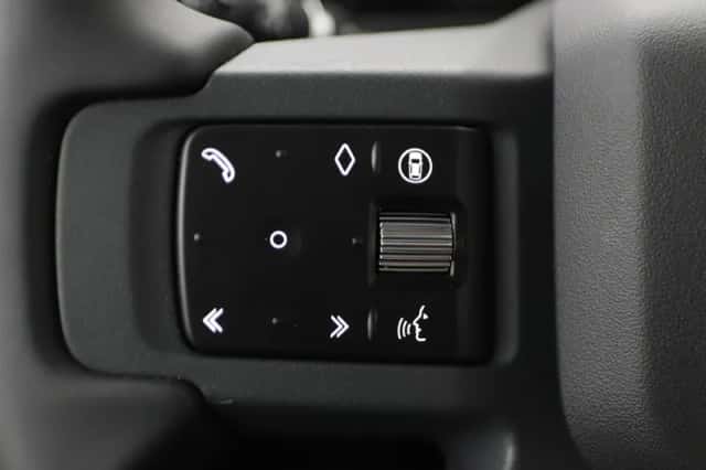 Land Rover Defender (2026) thumbnail 35