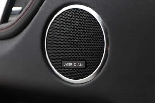 Land Rover Discovery Sport (2019) thumbnail 13