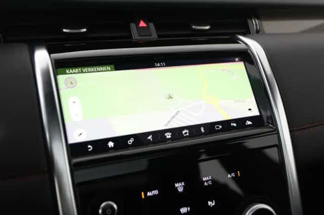 Land Rover Discovery Sport (2019) thumbnail 22