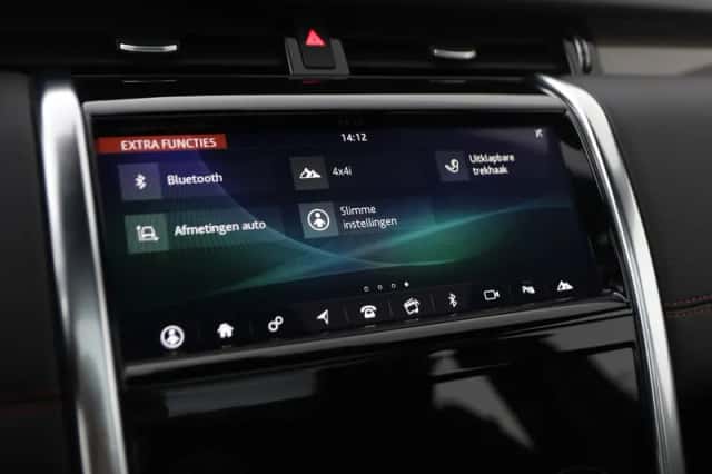 Land Rover Discovery Sport (2019) thumbnail 25