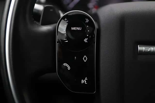 Land Rover Discovery Sport (2019) thumbnail 32