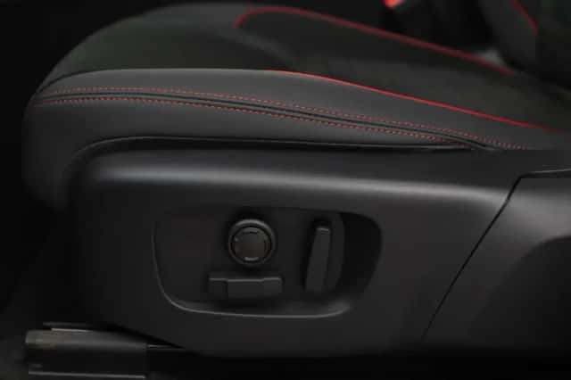Land Rover Discovery Sport (2019) thumbnail 39