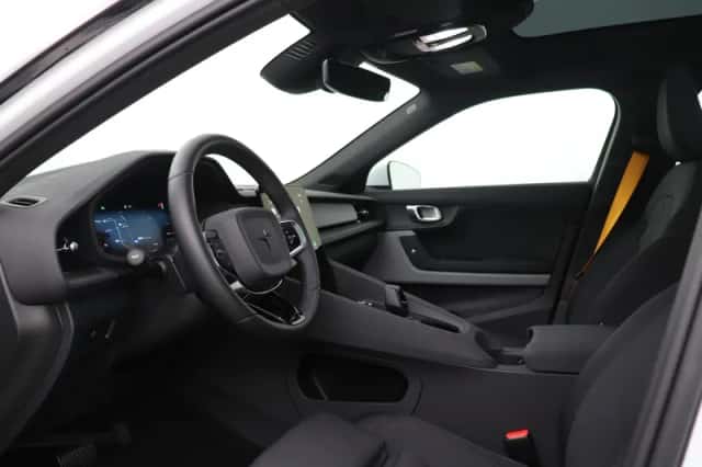 Polestar 2 (2025) thumbnail 3