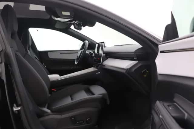 Polestar 4 (2025) thumbnail 5