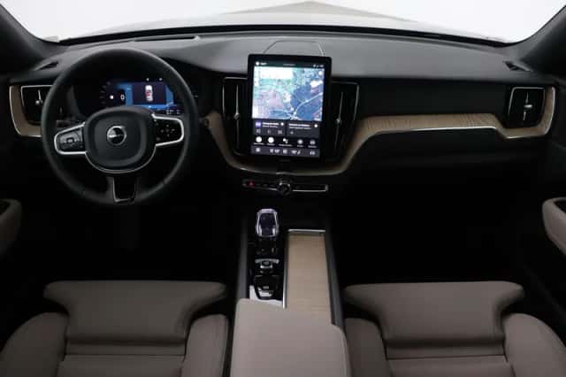 Volvo XC60 (2026) thumbnail 4