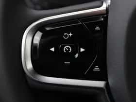 Volvo XC60 thumbnail 40