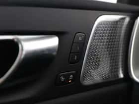 Volvo XC60 thumbnail 44