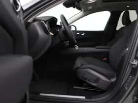 Volvo XC60 thumbnail 3