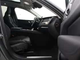 Volvo XC60 thumbnail 5