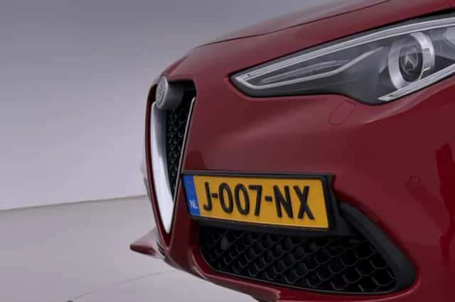 Alfa Romeo Stelvio (2019) thumbnail 44