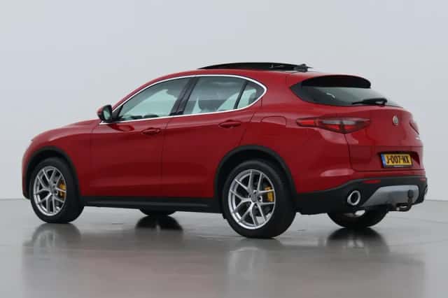 Alfa Romeo Stelvio (2019) thumbnail 50