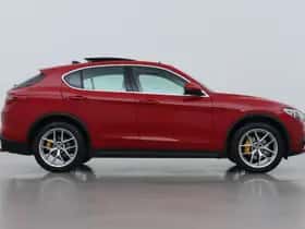 Alfa Romeo Stelvio (2019) thumbnail 10