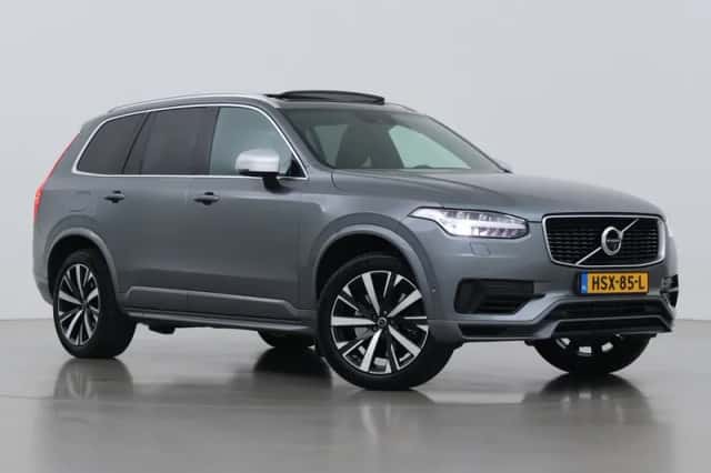 Volvo XC90 (2018) thumbnail 1