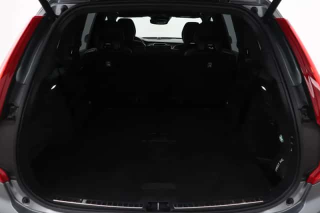 Volvo XC90 (2018) thumbnail 57