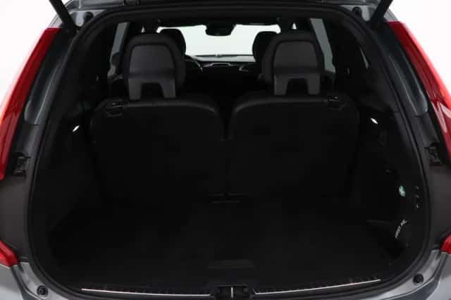 Volvo XC90 (2018) thumbnail 59