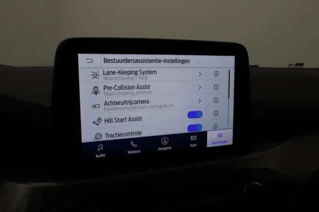 Ford Kuga (2021) thumbnail 23