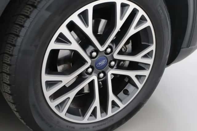 Ford Kuga (2021) thumbnail 37