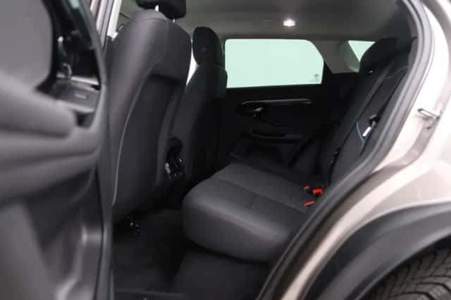 Land Rover Range Rover Evoque (2021) thumbnail 36
