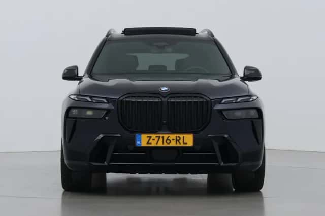 BMW X7 (2024) thumbnail 16