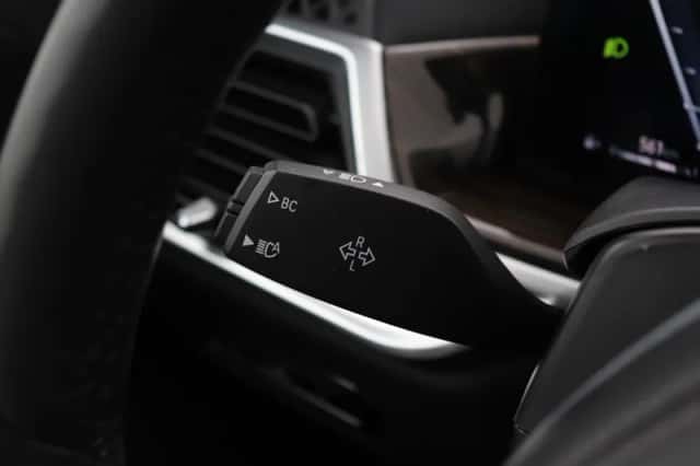 BMW X7 (2024) thumbnail 45