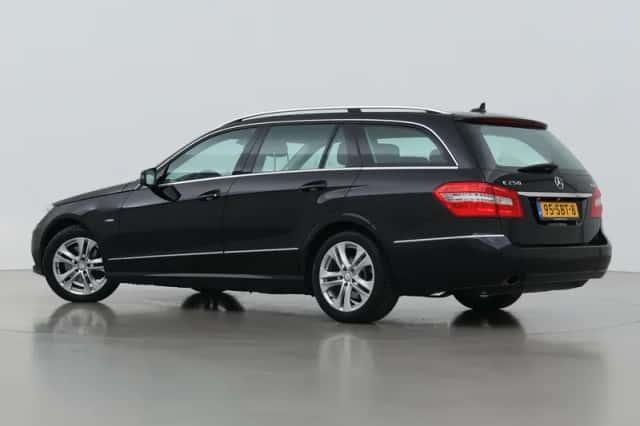 Mercedes-Benz E-Klasse (2010) thumbnail 2