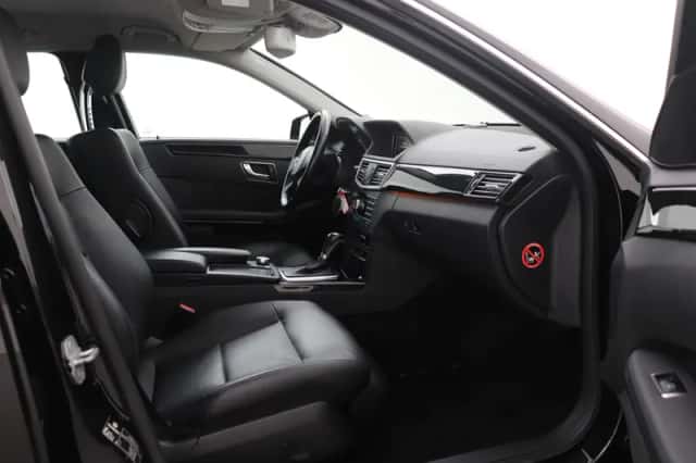 Mercedes-Benz E-Klasse (2010) thumbnail 5