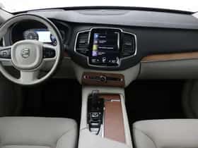 Volvo XC90 (2021) thumbnail 4
