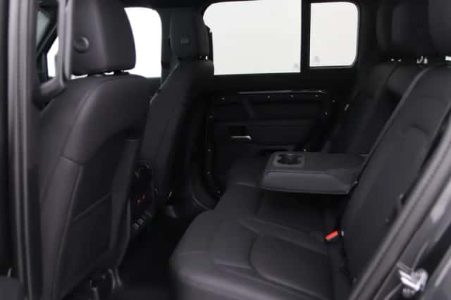 Land Rover Defender (2026) thumbnail 45