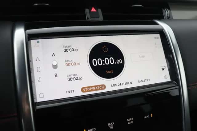 Land Rover Discovery Sport (2023) thumbnail 27