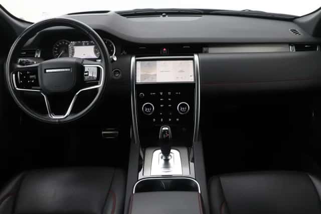 Land Rover Discovery Sport (2023) thumbnail 4