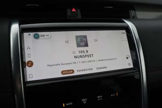 Land Rover Discovery Sport (2023) thumbnail 34
