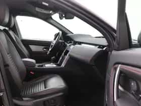 Land Rover Discovery Sport (2023) thumbnail 5