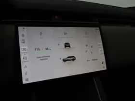 Land Rover Range Rover Velar (2025) thumbnail 23