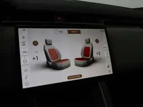 Land Rover Range Rover Velar (2025) thumbnail 32